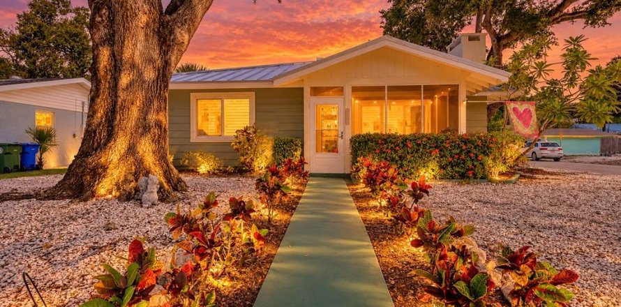 Villa ou maison à Bradenton, Floride 2 chambres, 104.7 m2 № 2427542