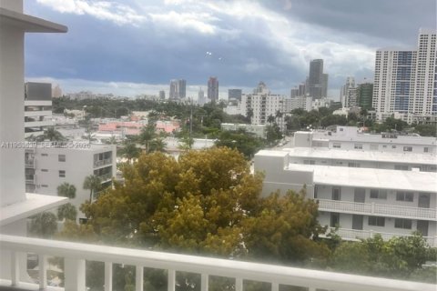 Apartamento en alquiler en Miami Beach, Florida, 1 dormitorio, 67.82 m2 № 2054834 - foto 16
