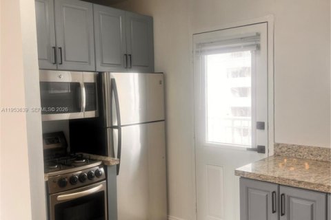 Apartamento en alquiler en Miami Beach, Florida, 1 dormitorio, 67.82 m2 № 2054834 - foto 7