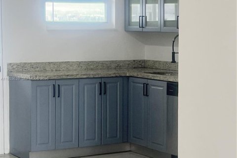 Apartamento en alquiler en Miami Beach, Florida, 1 dormitorio, 67.82 m2 № 2054834 - foto 8