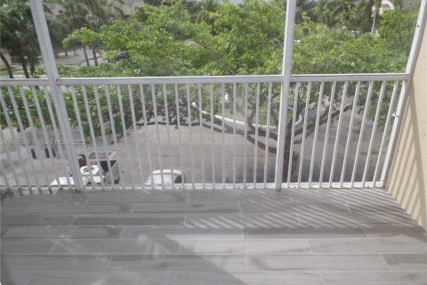 Copropriété à louer à Tamarac, Floride: 2 chambres, 95.69 m2 № 1939149 - photo 9