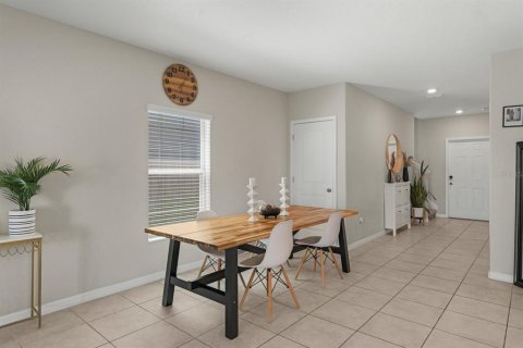 Villa ou maison à vendre à Wesley Chapel, Floride: 6 chambres, 239.69 m2 № 2197809 - photo 6