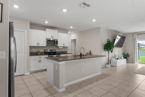Villa ou maison à vendre à Wesley Chapel, Floride: 6 chambres, 239.69 m2 № 2197809 - photo 5