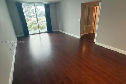 Купить кондоминиум в Майами, Флорида 2 спальни, 96.62м2, № 1703183 - фото 9