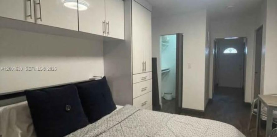Villa ou maison à Miami, Floride 1 chambre, 229.93 m2 № 2065704