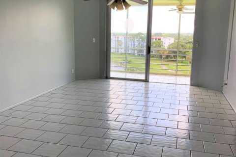 Copropriété à louer à Lake Worth, Floride: 2 chambres, 107.4 m2 № 2260476 - photo 5