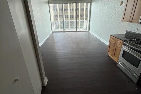 House in Orlando, Florida 1 bedroom, 60.39 sq.m. № 2258287 - photo 3
