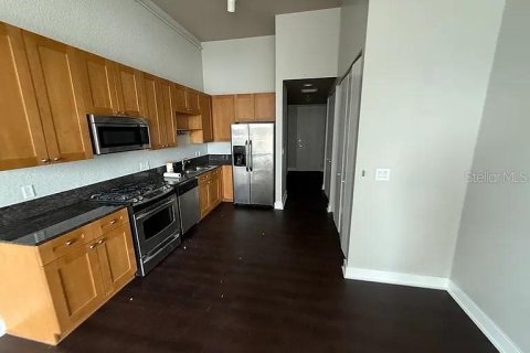 House in Orlando, Florida 1 bedroom, 60.39 sq.m. № 2258287 - photo 2