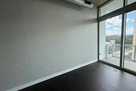 House in Orlando, Florida 1 bedroom, 60.39 sq.m. № 2258287 - photo 6