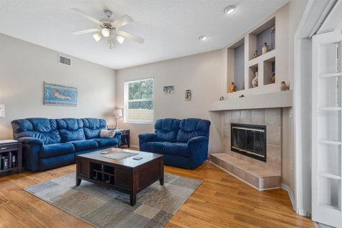 House in Oldsmar, Florida 4 bedrooms, 228.54 sq.m. № 2394274 - photo 9