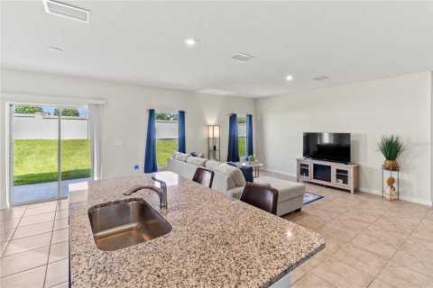 House in Haines City, Florida 3 bedrooms, 134.71 sq.m. № 1777540 - photo 9