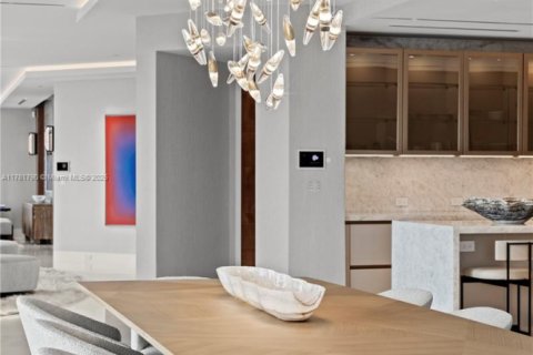 Condominio en venta en Miami, Florida, 2 dormitorios, 538.65 m2 № 1863687 - foto 9