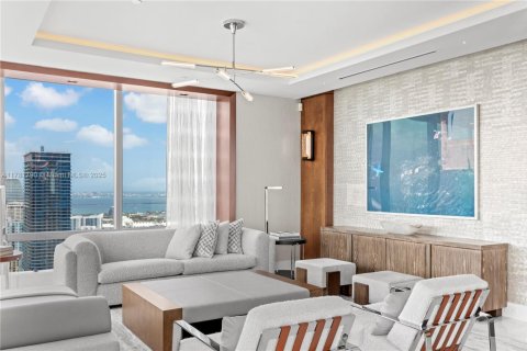 Condominio en venta en Miami, Florida, 2 dormitorios, 538.65 m2 № 1863687 - foto 6