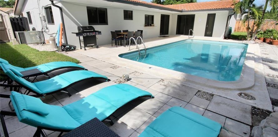 Villa ou maison à Fort Lauderdale, Floride 3 chambres, 144 m2 № 760955