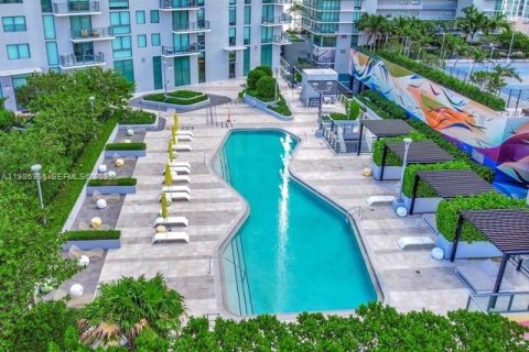 Condominio en alquiler en Miami, Florida, 1 dormitorio, 69.31 m2 № 2047579 - foto 10