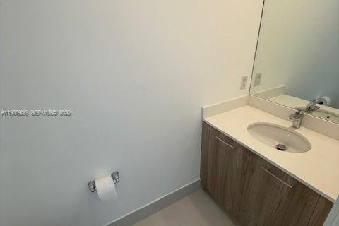 Condominio en alquiler en Miami, Florida, 1 dormitorio, 69.31 m2 № 2047579 - foto 9