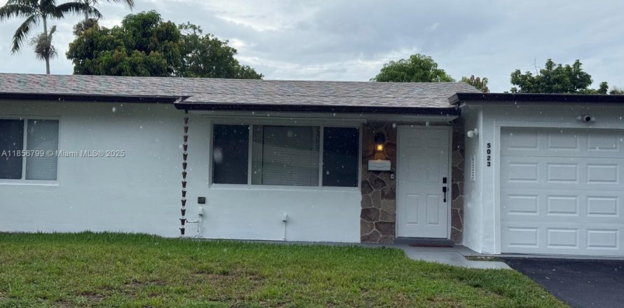 Villa ou maison à Cooper City, Floride 2 chambres, 74.79 m2 № 1878950