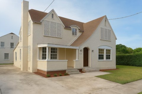 Propiedad comercial en venta en Miami, Florida, 239.87 m2 № 2055021 - foto 2