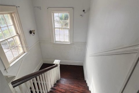 Propiedad comercial en venta en Miami, Florida, 239.87 m2 № 2055021 - foto 9