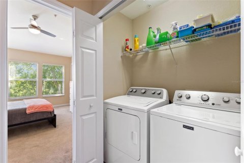 Condominio en venta en Orlando, Florida, 2 dormitorios, 143.63 m2 № 2097762 - foto 17