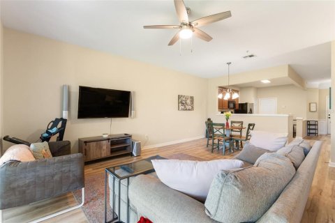 Condominio en venta en Orlando, Florida, 2 dormitorios, 143.63 m2 № 2097762 - foto 14