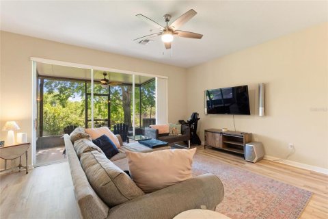 Condominio en venta en Orlando, Florida, 2 dormitorios, 143.63 m2 № 2097762 - foto 13
