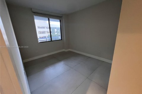 Copropriété à louer à North Miami Beach, Floride: 2 chambres, 102.94 m2 № 1930445 - photo 18