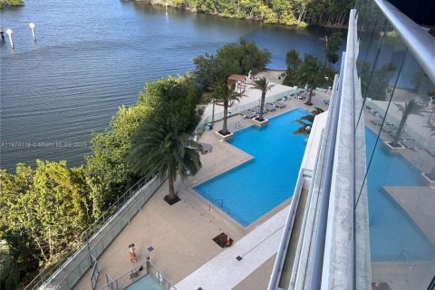 Copropriété à louer à North Miami Beach, Floride: 2 chambres, 102.94 m2 № 1930445 - photo 6