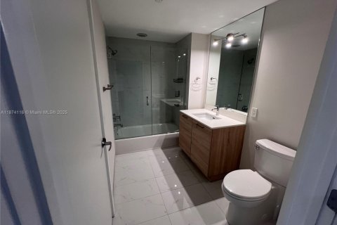 Copropriété à louer à North Miami Beach, Floride: 2 chambres, 102.94 m2 № 1930445 - photo 19