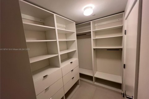 Copropriété à louer à North Miami Beach, Floride: 2 chambres, 102.94 m2 № 1930445 - photo 16