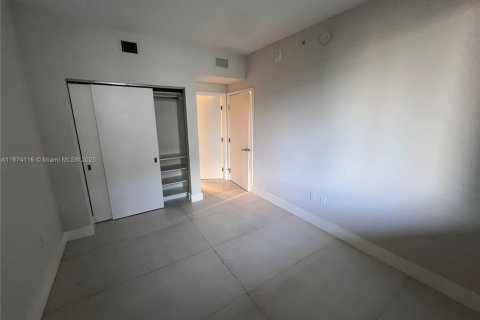 Copropriété à louer à North Miami Beach, Floride: 2 chambres, 102.94 m2 № 1930445 - photo 17