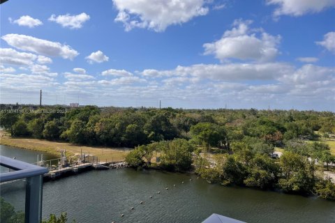 Copropriété à louer à North Miami Beach, Floride: 2 chambres, 102.94 m2 № 1930445 - photo 4