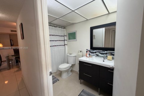 Copropriété à vendre à Miami, Floride: 3 chambres, 98.94 m2 № 2064815 - photo 13