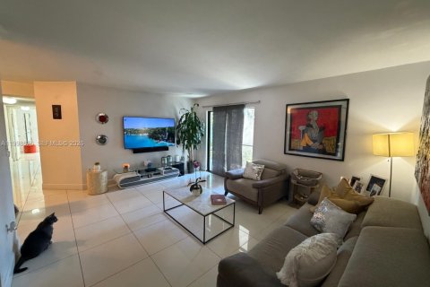 Copropriété à vendre à Miami, Floride: 3 chambres, 98.94 m2 № 2064815 - photo 5