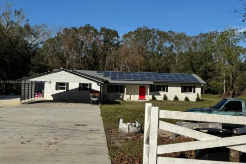 House in Lakeland, Florida 3 bedrooms № 1887805 - photo 1