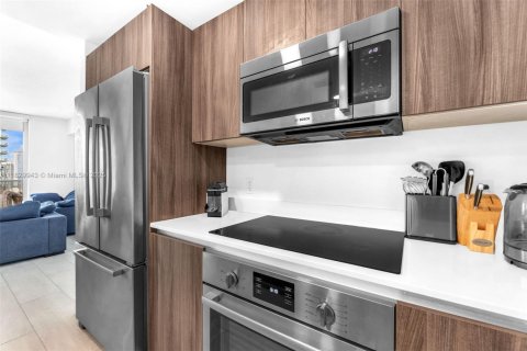 Appartement à louer à Miami, Floride: 2 chambres, 107.86 m2 № 1806121 - photo 7