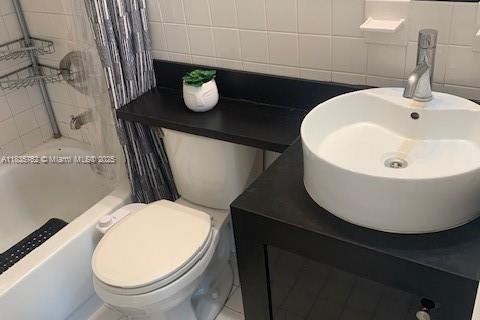 Condominio en venta en Miami Beach, Florida, 1 dormitorio, 47.75 m2 № 1818601 - foto 3