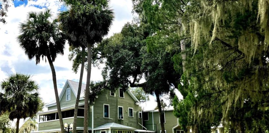 Immobilier commercial à Sanford, Floride 9 chambres, 567.82 m2 № 1558791