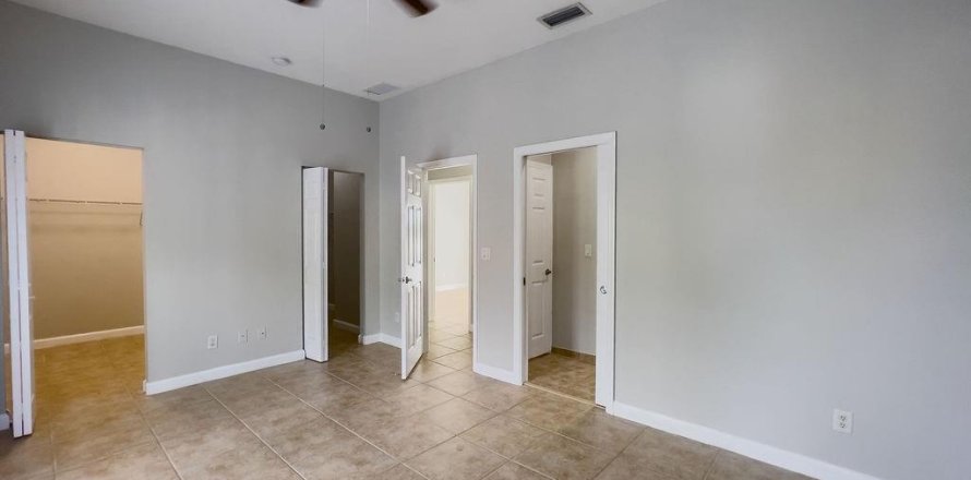 Townhouse in Lighthouse Point, Florida 2 bedrooms, 131.36 sq.m. № 2401249