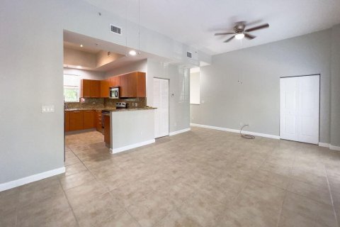 Townhouse in Lighthouse Point, Florida 2 bedrooms, 131.36 sq.m. № 2401249 - photo 21