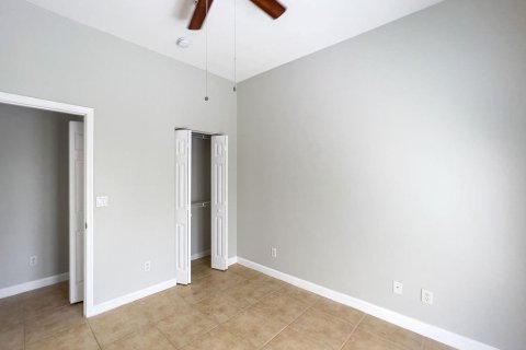 Townhouse in Lighthouse Point, Florida 2 bedrooms, 131.36 sq.m. № 2401249 - photo 8