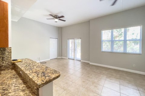 Townhouse in Lighthouse Point, Florida 2 bedrooms, 131.36 sq.m. № 2401249 - photo 29