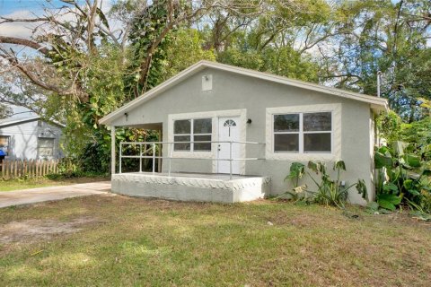 Casa en alquiler en Orlando, Florida, 3 dormitorios, 88.81 m2 № 1810707 - foto 1