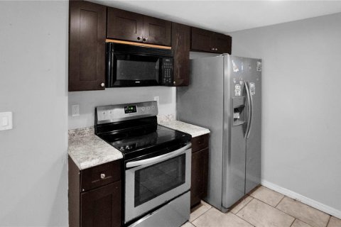 Casa en alquiler en Orlando, Florida, 3 dormitorios, 88.81 m2 № 1810707 - foto 6