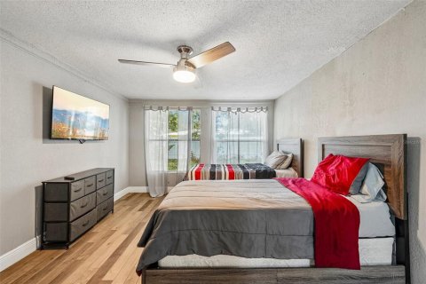 Villa ou maison à vendre à Apollo Beach, Floride: 4 chambres, 133.78 m2 № 2237921 - photo 14
