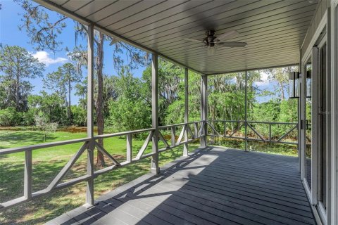 House in Lady Lake, Florida 4 bedrooms, 224.45 sq.m. № 2104629 - photo 9
