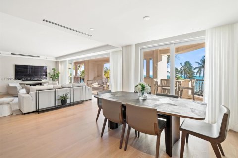 Condo in Miami Beach, Florida, 3 bedrooms  № 1991234 - photo 9