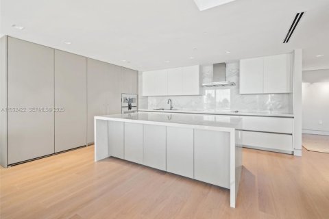 Condo in Miami Beach, Florida, 3 bedrooms  № 1991234 - photo 7