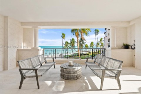 Condo in Miami Beach, Florida, 3 bedrooms  № 1991234 - photo 28