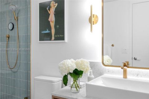 Condo in Miami, Florida, 3 bedrooms  № 2013073 - photo 20